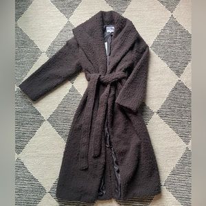 Beautiful brown nak-d coat size 6 American equivalent